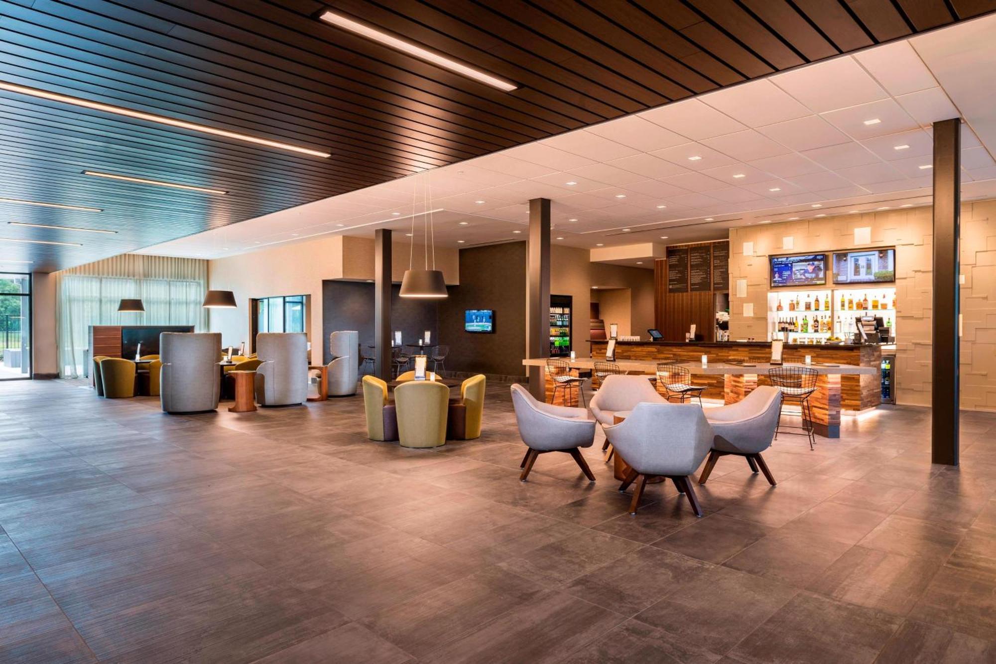 Courtyard By Marriott Tampa Northwest/Veterans Expressway Hotel West Chase Buitenkant foto