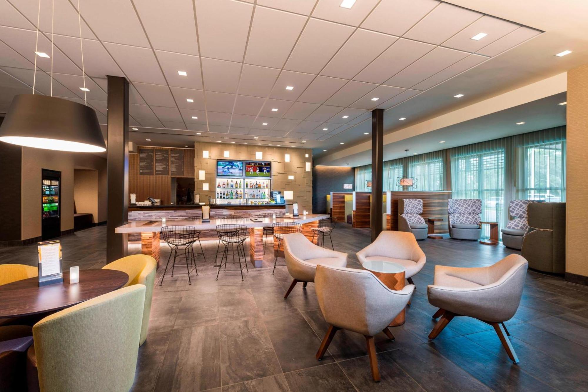 Courtyard By Marriott Tampa Northwest/Veterans Expressway Hotel West Chase Buitenkant foto
