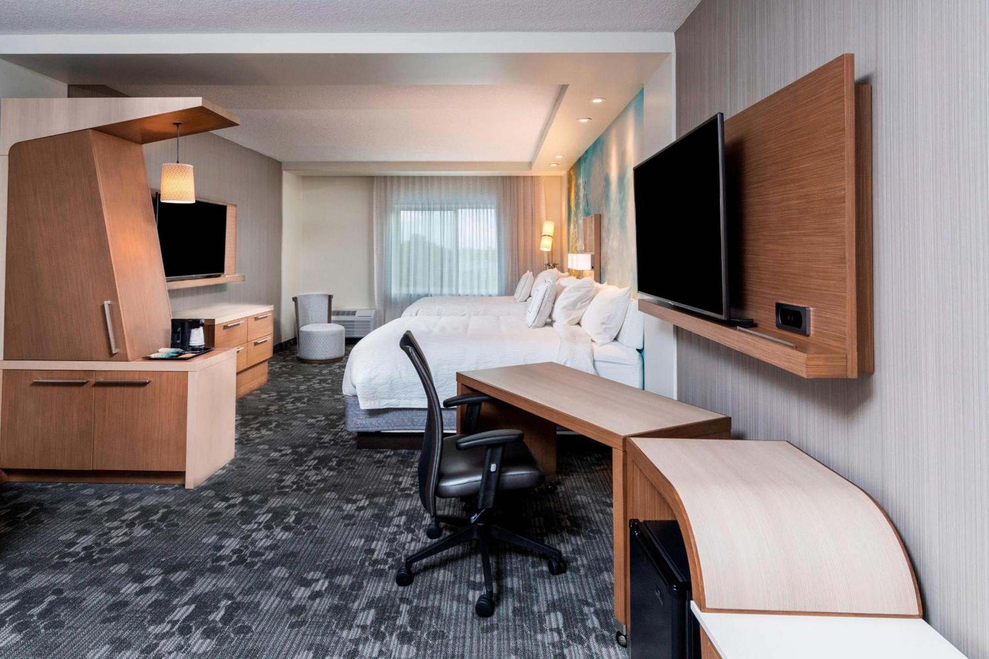 Courtyard By Marriott Tampa Northwest/Veterans Expressway Hotel West Chase Buitenkant foto